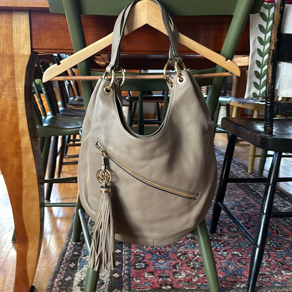Like new leather Michael Kors hobo handbag